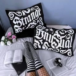 Pillowcases KILLSTAR - Strange -Blankets, bed linen, pillows Shop strange pillowcases b002